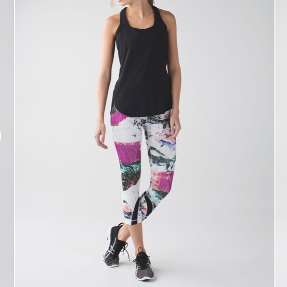LULULEMON inspire crop II full luxtreme 8 - Picture 3 of 12